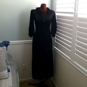 Meena of California Lounge Wear Lace Robe Vintage